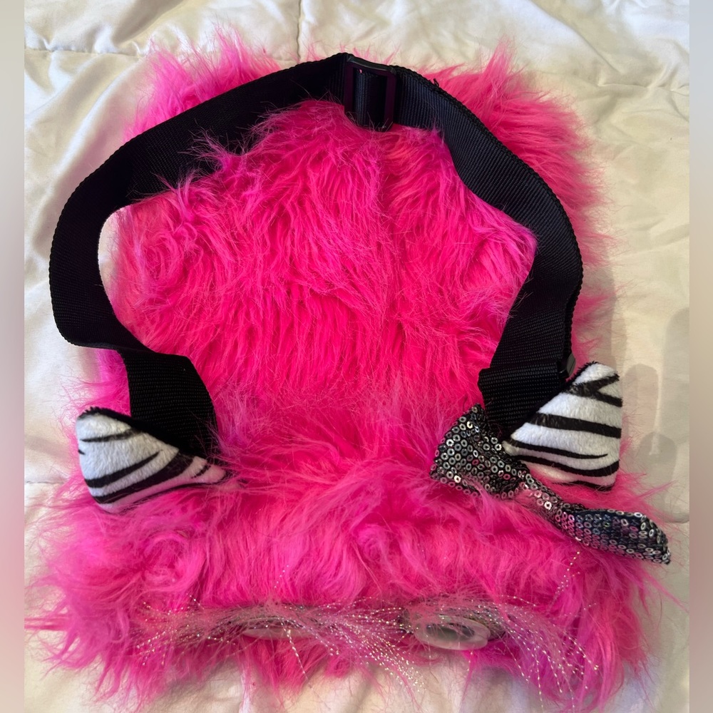 Justice furry monster crossbody kids tote bag, pink - Picture 7 of 7